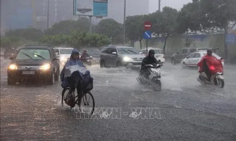 Từ 16 - 25/10, nhiều khu vực có mưa rất to, đề phòng lốc, sét và gió giật mạnh